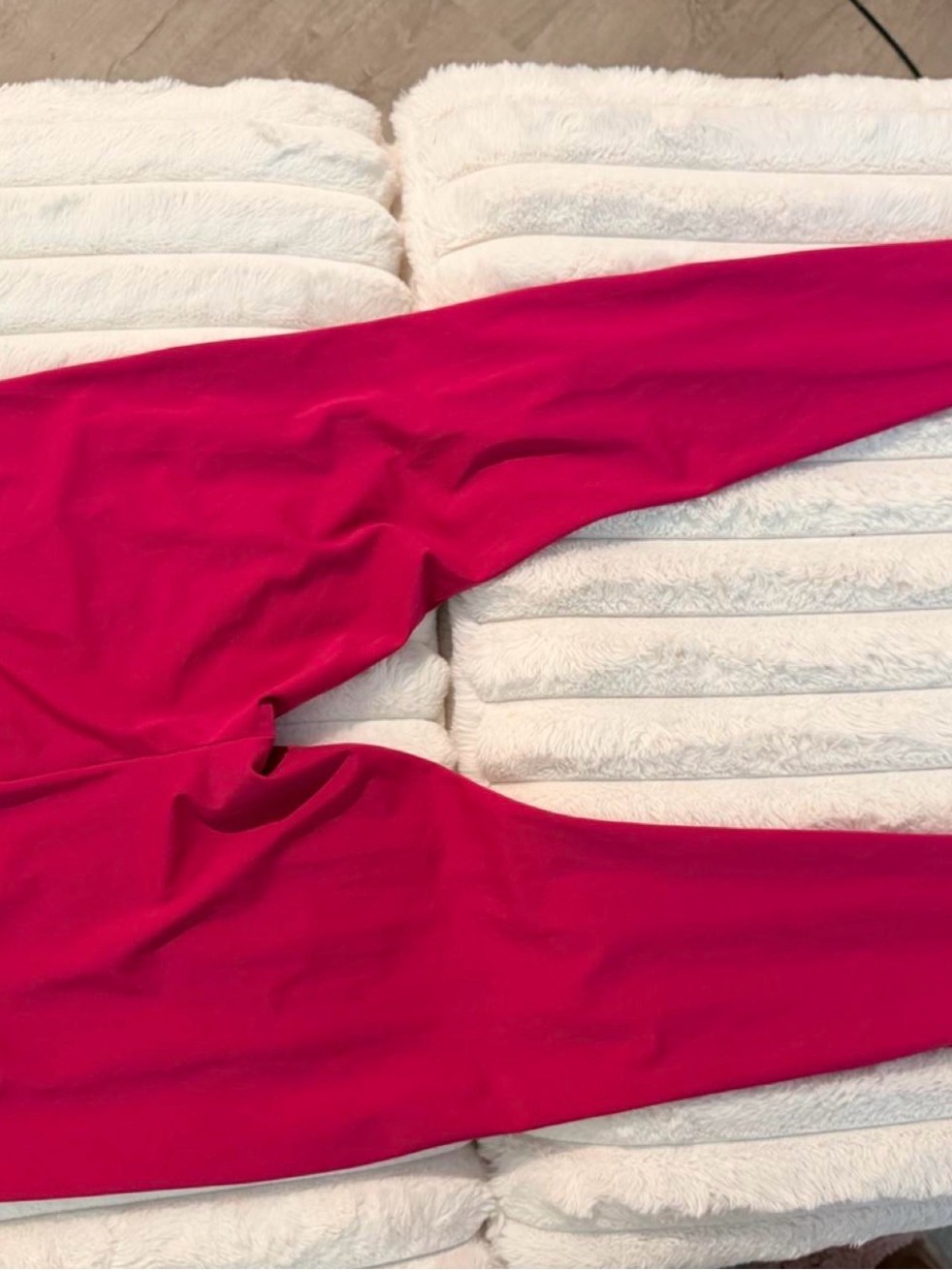 Tom Ford Fuchsia Leggings only - Picture 2 of 5
